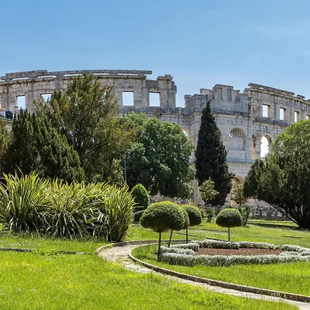 Brnistra By Interhome * Pula