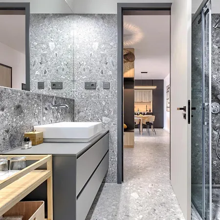 Brnistra By Interhome * プーラ