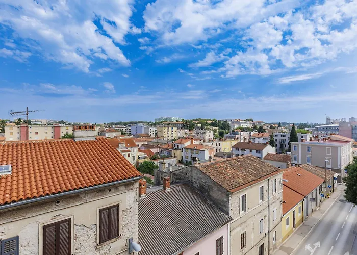 Brnistra By Interhome Pula